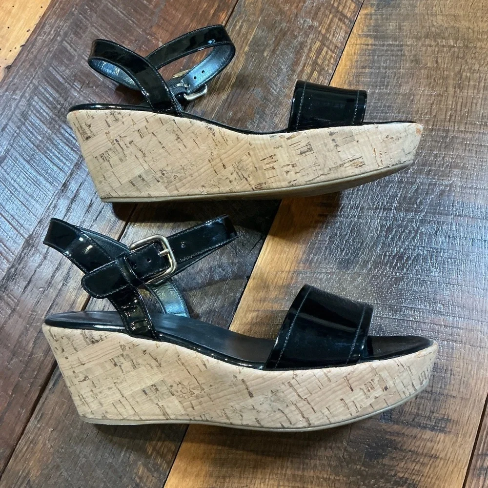 Stuart Weitzman Black Patent Leather Cork Wedge Sandals | size 7 - Picture 4 of 9